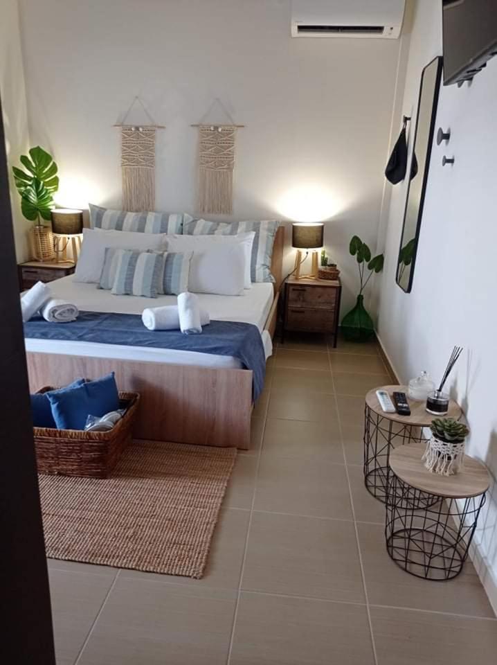 Amare Luxury Living Villa Volos Room photo